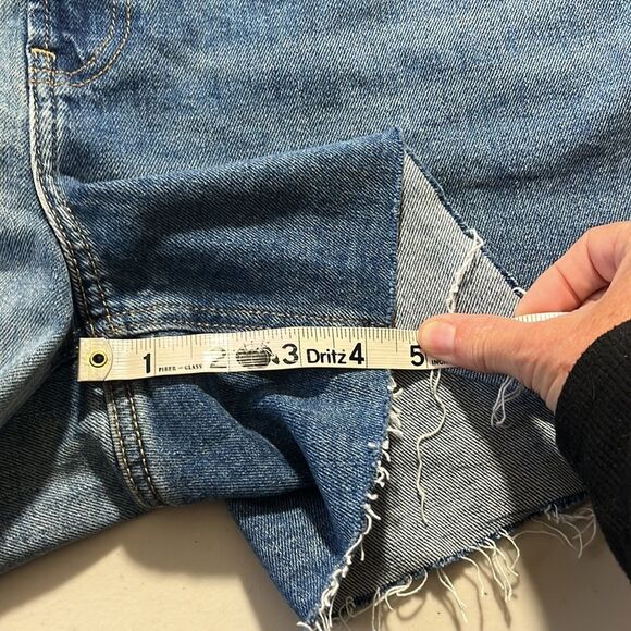 Old Navy OG Denim Two Tone Cut Off Shorts Size 26 NWT - Picture 10 of 11